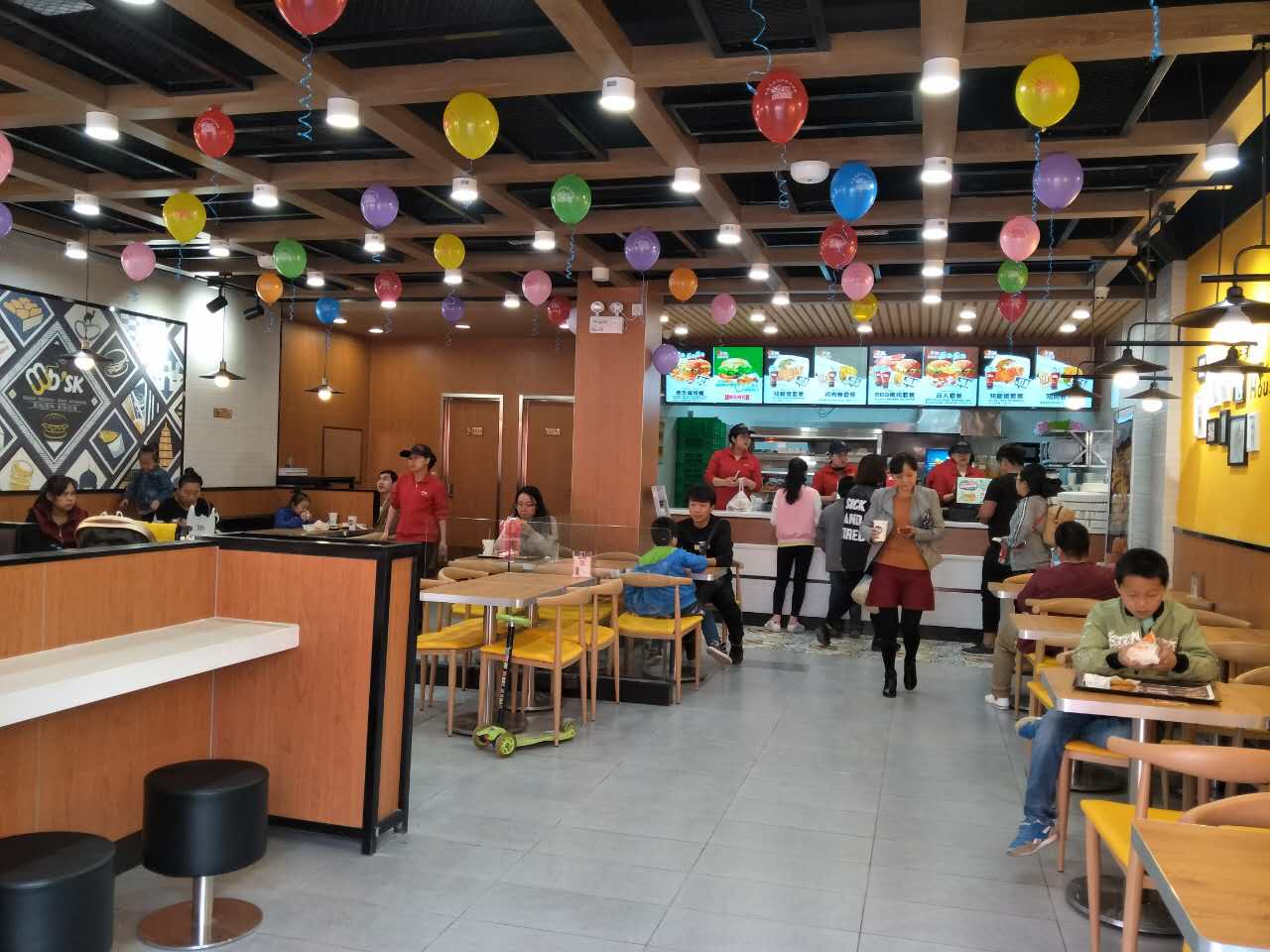 迈德思客正纺店重装开业