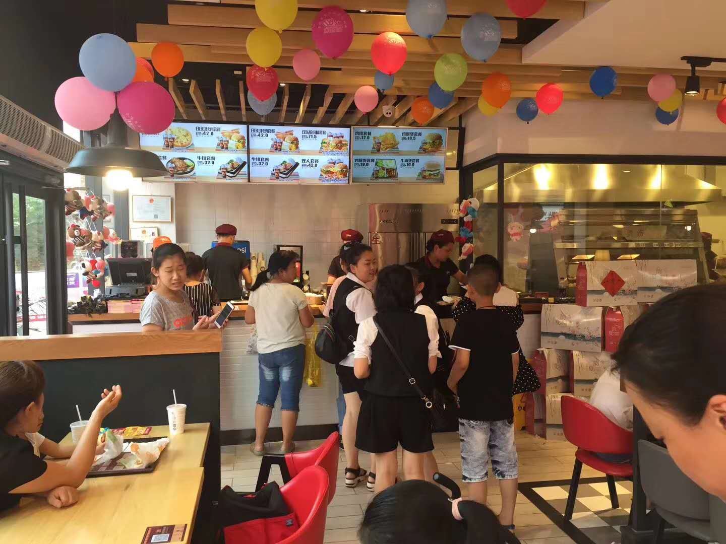 迈德思客加速拓展西式快餐全国加盟版图