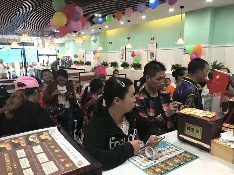 迈德思客汉堡炸鸡店加盟费多少