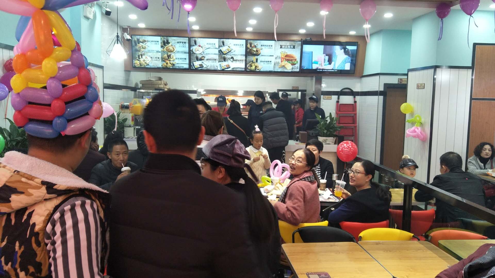 西式快餐连锁店怎么加盟，费用多少