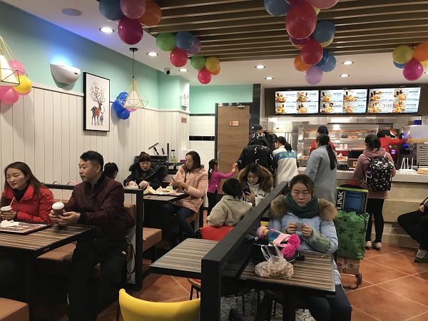 汉堡店加盟:迈德思客学府首座店盛大开业(2019001)