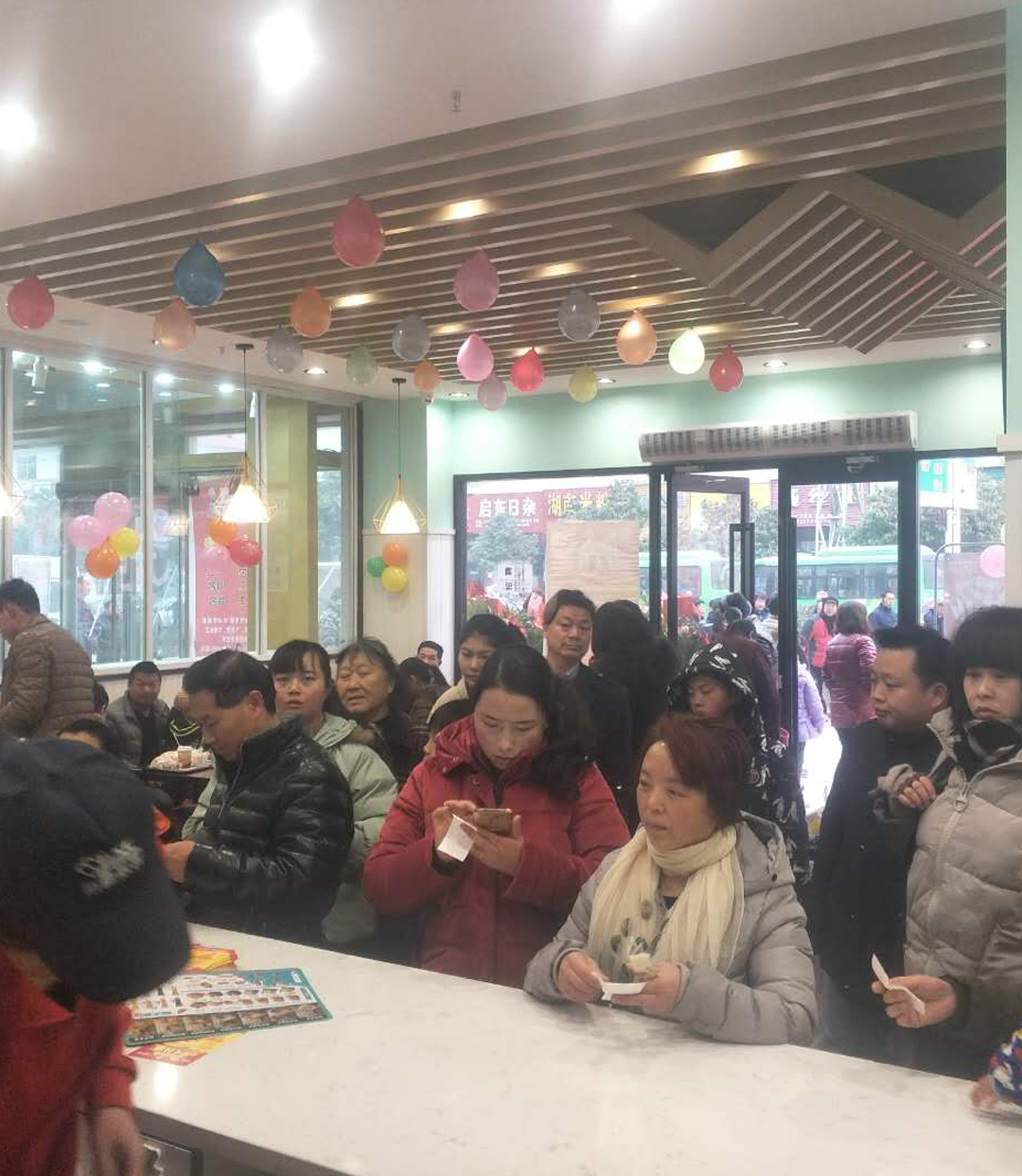 西安汉堡加盟选择迈德思客 人气爆棚