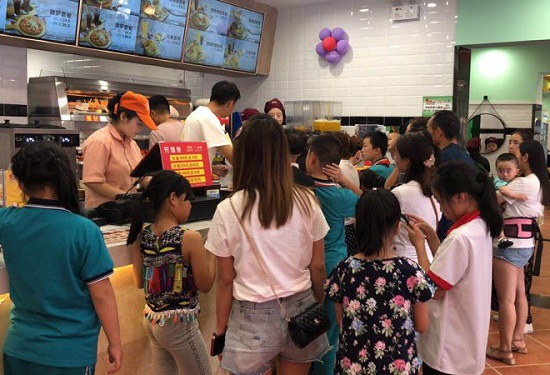 汉堡加盟:迈德思客宜川店盛大开业